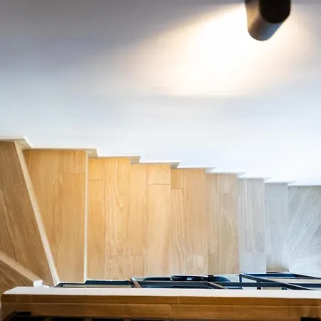 Pagani Blue - Luxury Maisonette B1