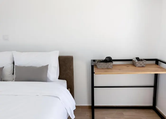 Pagani Blue - Luxury Maisonette B1 *