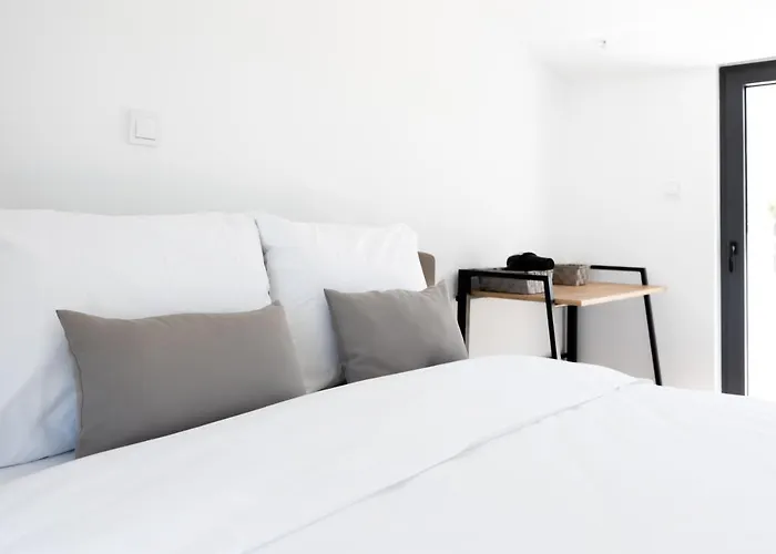 Pagani Blue - Luxury Maisonette B1 * كالاماتا