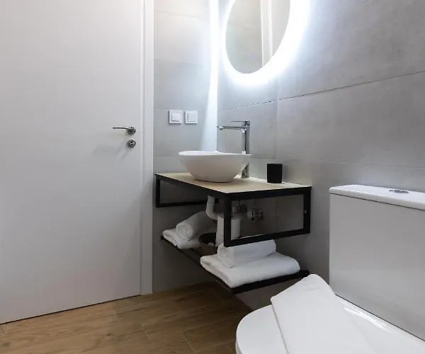 Pagani Blue - Luxury Maisonette B1 شقة كالاماتا