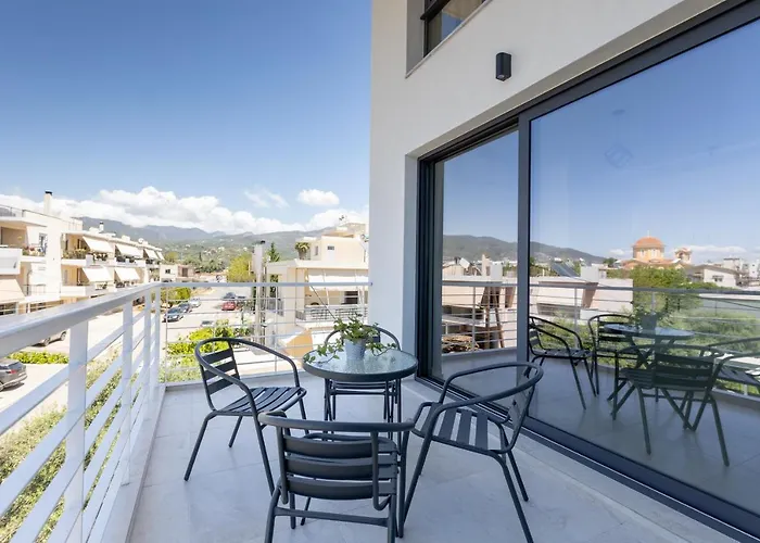 Pagani Blue - Luxury Maisonette B1 * كالاماتا