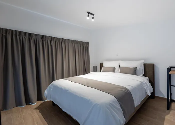 Pagani Blue - Luxury Maisonette B1 Kalamáta