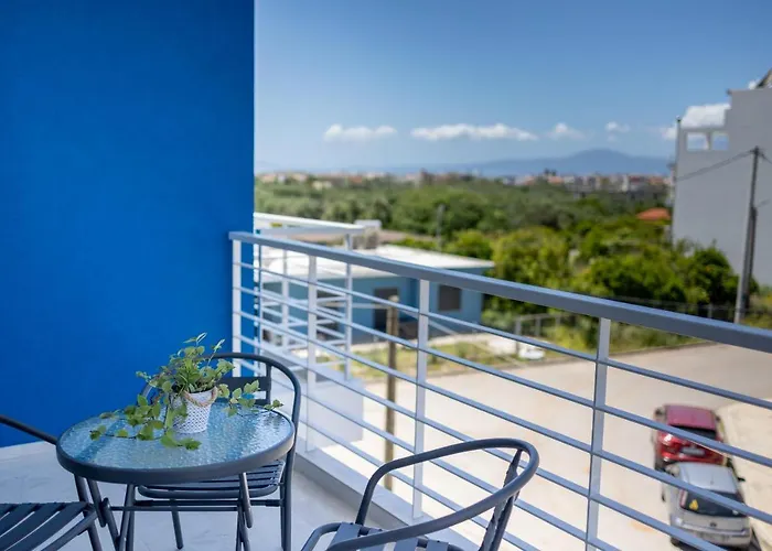 Pagani Blue - Luxury Maisonette B1 * كالاماتا