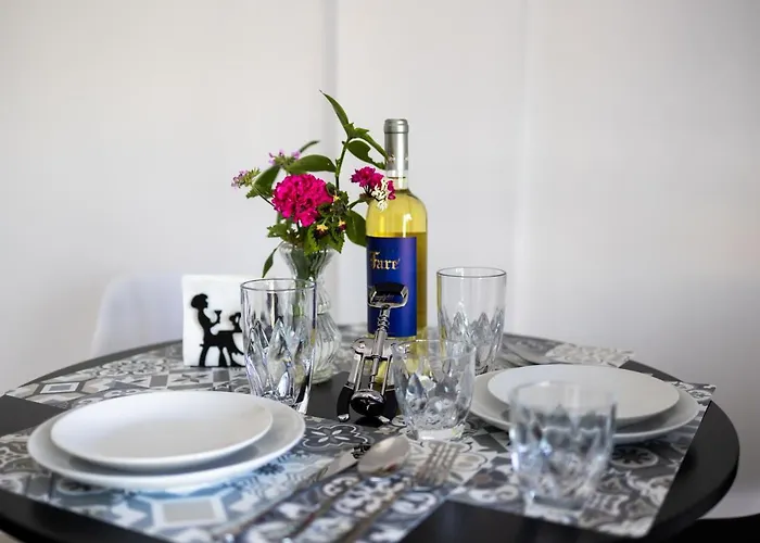 Pagani Blue - Luxury Maisonette B1